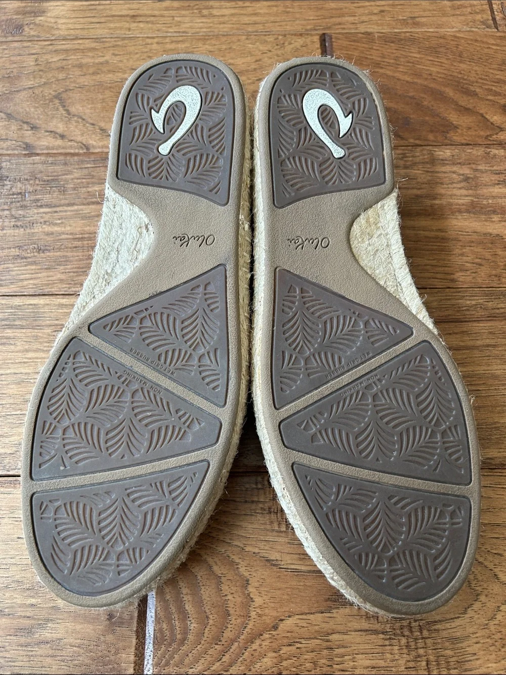 OluKai Kaula Pa'a Kapa Convertible Espadrille Flats Slip On Shoes Pink Linen 8.5